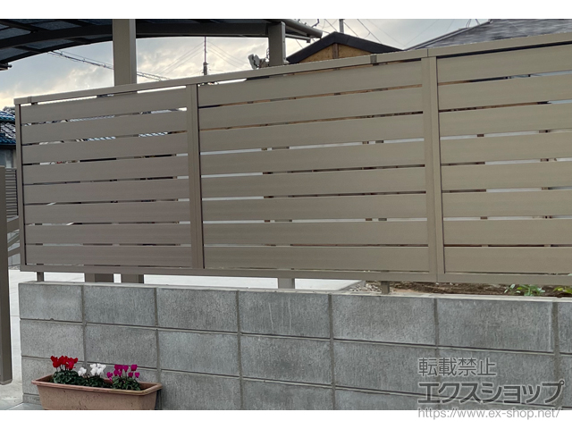 奈良県大和郡山市ののフェンス・柵 フェンスAB YS3型 横スリット3 フリーポールタイプ 施工例