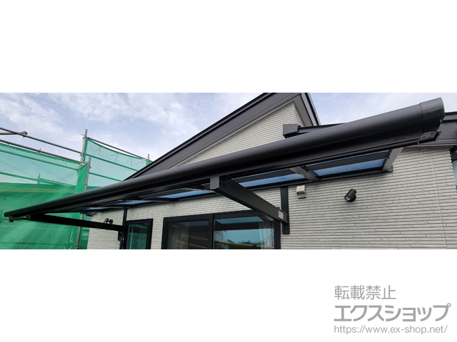 東京都江戸川区ののバルコニー・ベランダ屋根 スピーネ F型 ルーフタイプ 単体 積雪〜20cm対応 施工例