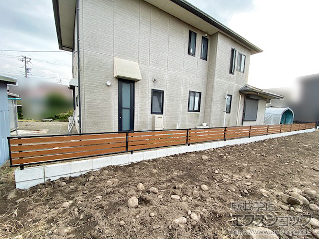 岐阜県美濃加茂市ののフェンス・柵 モクアルフェンス 横板タイプ 自由柱施工 施工例