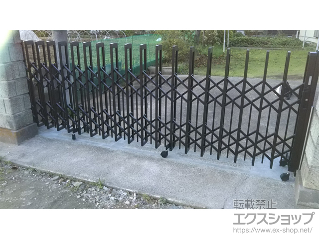 千葉県市川市ののカーゲート トリップゲートII P型 ペットガード付き ノンレール 片開き　*37S 施工例