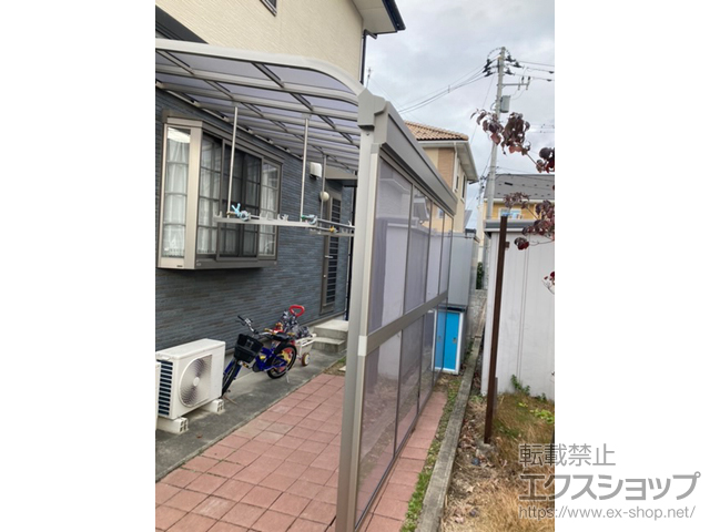 福島県郡山市ののテラス屋根 ソラリア R型 1500 テラスタイプ 単体 積雪〜50cm対応＋吊り下げ式 固定物干し ワイド＋前面パネル 施工例