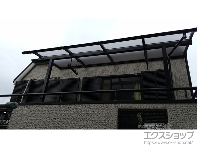 千葉県船橋市ののバルコニー・ベランダ屋根 プレシオステラスII R型 屋根タイプ 単体 積雪〜20cm対応＋吊り下げ式物干し 施工例
