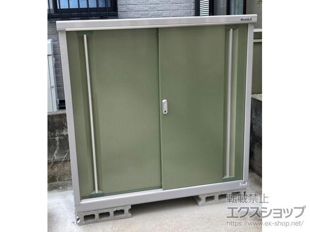 岡山県岡山市のの物置・屋外倉庫 シンプリー 一般型 1320×515×1303 MJX-135C-P-JG 施工例