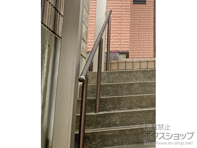 新潟県新潟市のの手すり、カーポート 歩行補助手すり パルトナーUDフェンス1型（笠木のみタイプ） A型（円形）・アルミ笠木 施工例
