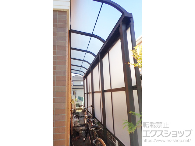 千葉県佐倉市ののテラス屋根 スピーネ R型 テラスタイプ 連棟 積雪〜20cm対応 施工例