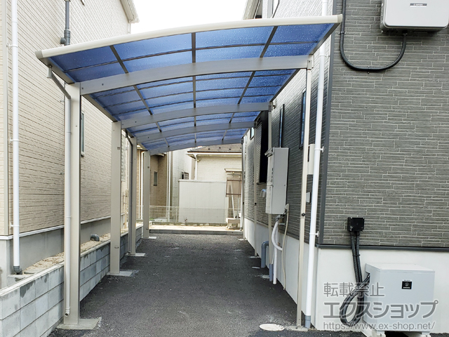 埼玉県春日部市ののカーポート プレシオスポート 縦連棟 積雪〜20cm対応＋着脱式補助柱 施工例