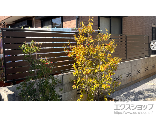 埼玉県所沢市ののフェンス・柵 ルシアスフェンスF04型 横半目隠し 複合カラー 自由柱施工 施工例