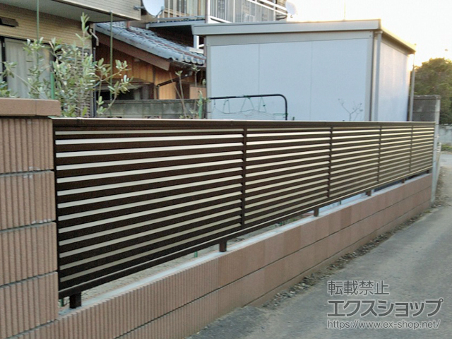 群馬県太田市ののフェンス・柵 ミエーネフェンス 目隠しルーバータイプ　自由柱施工 施工例