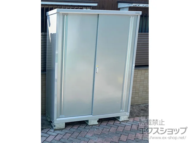 鹿児島県鹿児島市のイナバの物置・収納・屋外倉庫 シンプリー 一般型 1520×515×1903（MJX-155E） MJX-155E-PS＋棚板 施工例
