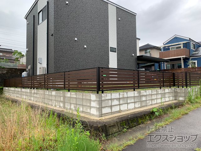 岐阜県関市ののフェンス・柵、カーポート モクアルフェンス 横板タイプ 自由柱施工 施工例
