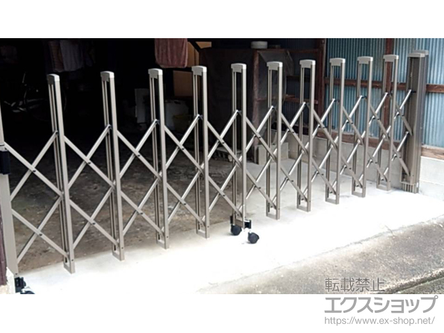 佐賀県鳥栖市ののカーゲート トリップゲートII 1型 シンプル ノンレール 片開き　36S 施工例