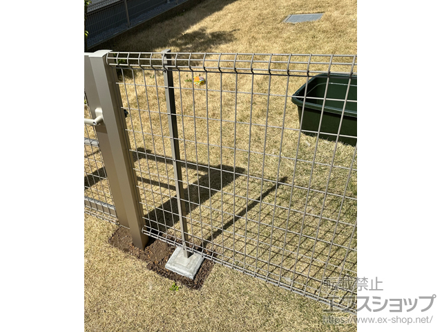 栃木県小山市ののフェンス・柵 イーネットフェンスA1F型 自由柱タイプ 施工例