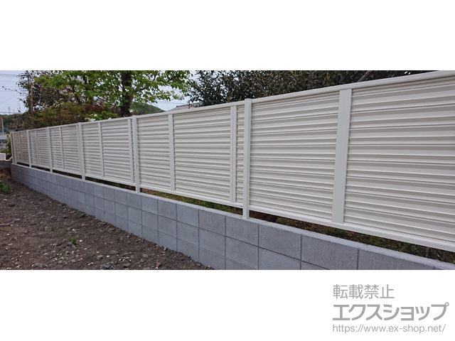 群馬県桐生市ののフェンス・柵 ミエーネフェンス 目隠しルーバータイプ 自由柱施工 施工例