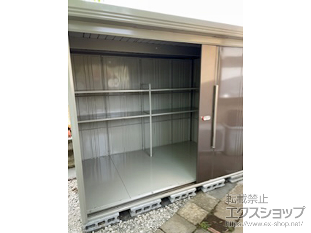 千葉県館山市のの物置・屋外倉庫 Mr.ストックマンダンディ 一般型 結露減少型 2532×1590×2110 ND-Z2515-B 施工例