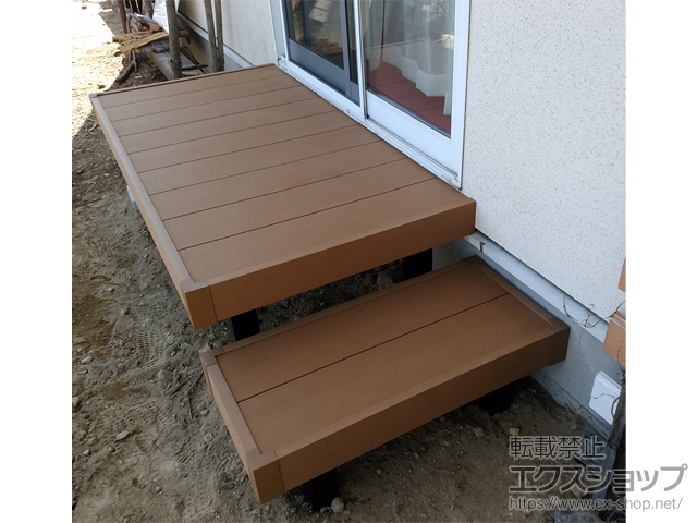 長野県佐久市ののウッドデッキ リウッドデッキ 200＋独立式リウッドステップ2型×1セット 施工例