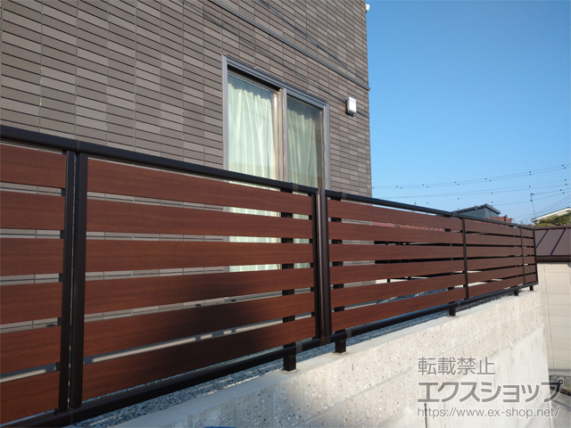 兵庫県明石市ののフェンス・柵 モクアルフェンス 横板タイプ 自由柱施工 施工例