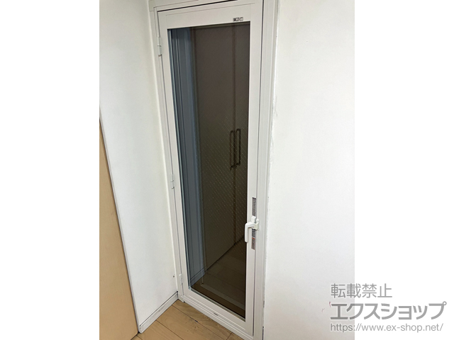 大阪府大阪市のの二重窓（内窓） インプラス 開き窓 外観右吊元 施工例
