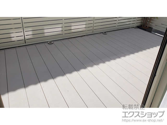 東京都町田市ののウッドデッキ リウッドデッキ 200+段床 1段 施工例