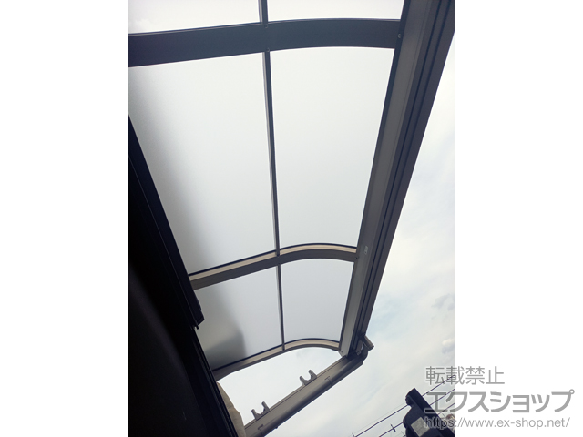 神奈川県横浜市ののバルコニー・ベランダ屋根 スピーネ R型 ルーフタイプ 単体 積雪〜20cm対応 施工例