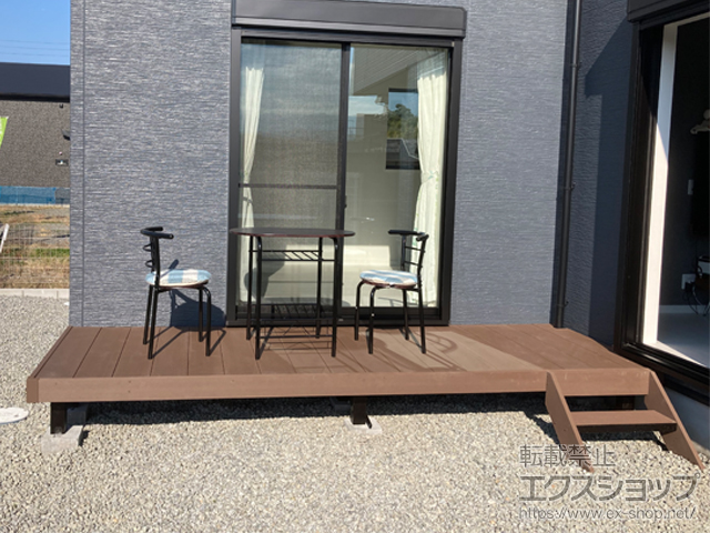 大阪府和泉市ののウッドデッキ マージウッドデッキ+ マージウッドデッキ ステップSタイプ（1段）×1セット 施工例