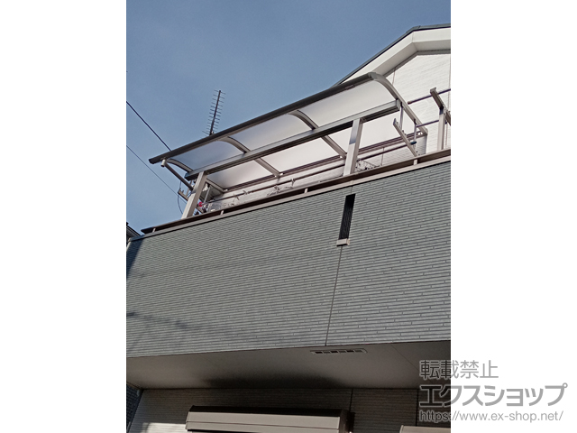 神奈川県相模原市ののバルコニー・ベランダ屋根 ソラリア R型 屋根タイプ 単体 積雪〜20cm対応 施工例