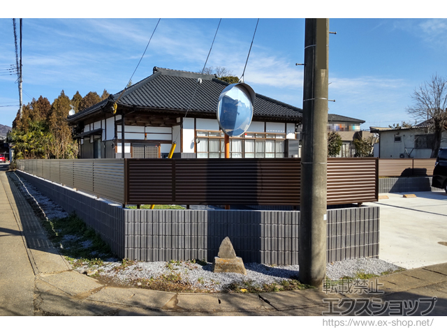 茨城県土浦市ののフェンス・柵 ミエーネフェンス 目隠しルーバータイプ 自由柱施工 施工例