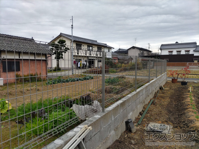 奈良県磯城郡田原本町ののフェンス・柵 イーネットフェンス 3F型 自由柱施工 施工例