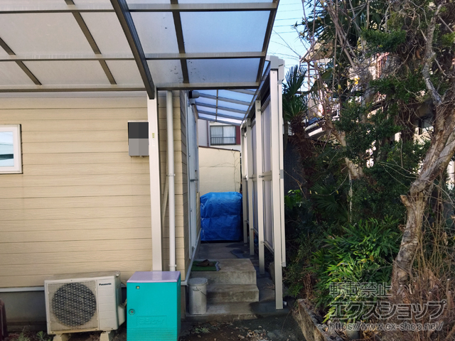 山梨県山梨県甲府市ののテラス屋根 ソラリア F型 テラスタイプ 単体 積雪〜20cm対応 施工例
