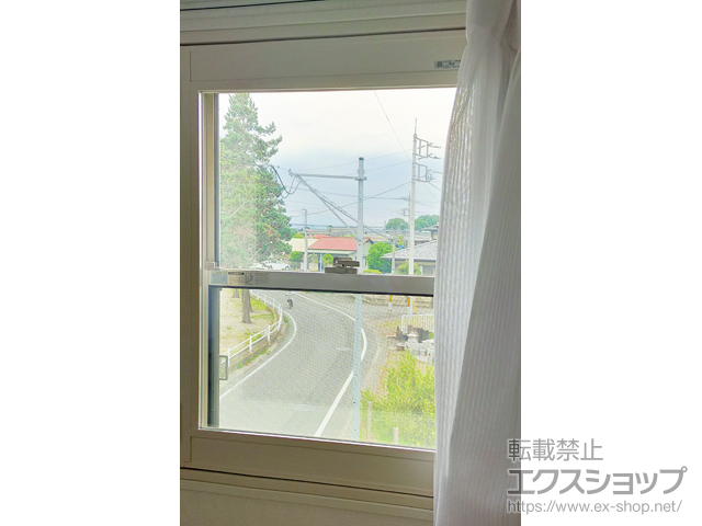 群馬県高崎市のの二重窓（内窓） インプラス 開き窓 外観右吊元 施工例