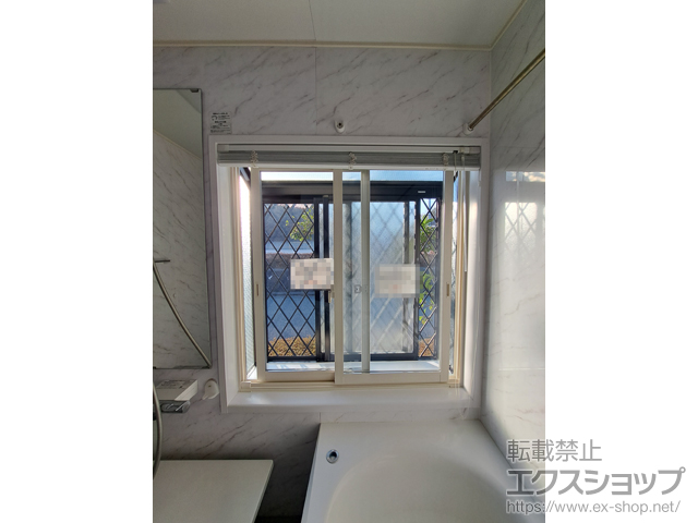 福岡県大野城市のの玄関ドア、二重窓（内窓） インプラス 引違い窓 浴室仕様 ユニットバス納まり 2枚建 施工例