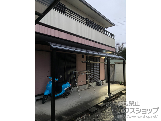 三重県名張市ののテラス屋根 プレシオステラスII R型 テラスタイプ 連棟　積雪〜20cm対応+吊り下げ式物干し 標準タイプ 施工例