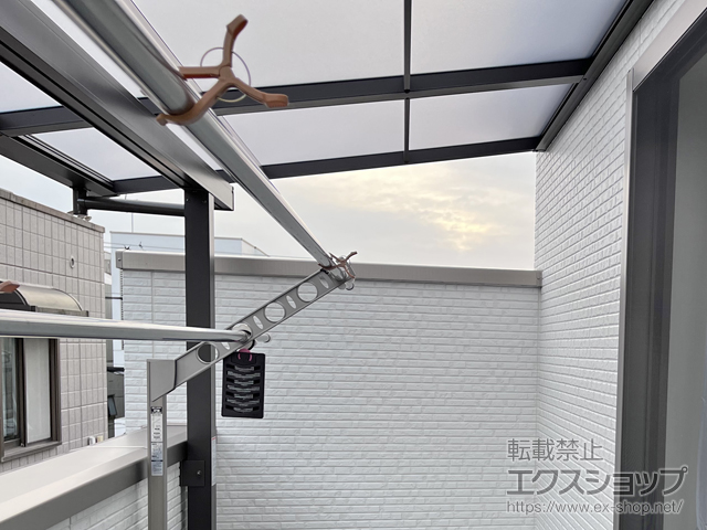 愛知県名古屋市ののバルコニー・ベランダ屋根 スピーネ F型 屋根タイプ 単体 積雪〜20cm対応 施工例