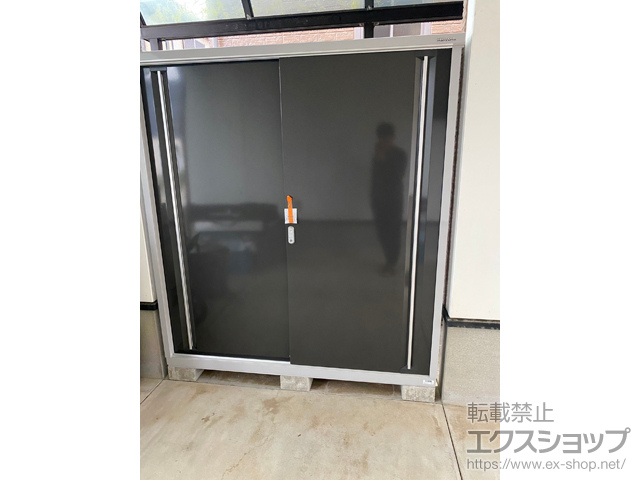 長崎県西彼杵郡長与町のの物置・屋外倉庫 シンプリー 一般型 1740×905×1903 MJX-179E-P-EB 施工例