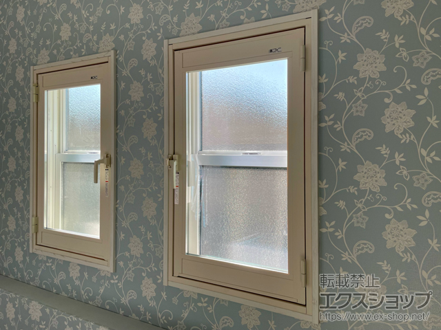 山梨県甲府市のの二重窓（内窓） インプラス 開き窓 外観左吊元 施工例