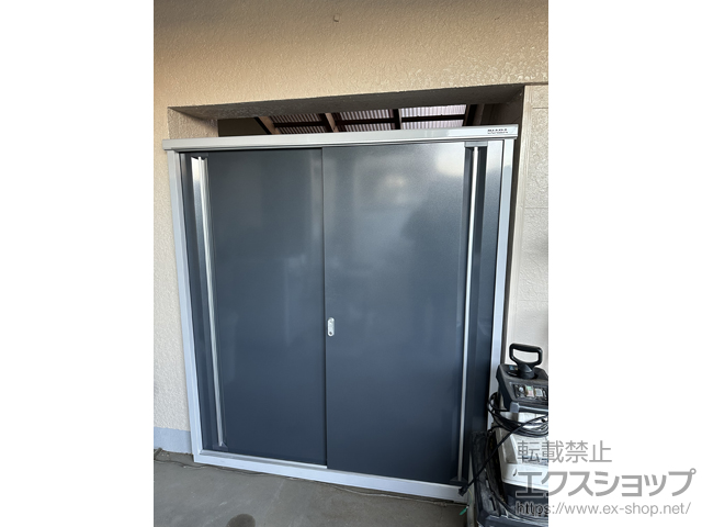 熊本県熊本市のの物置・屋外倉庫 シンプリー 一般型 1740×615×1903 MJX-176E-P-CG 施工例
