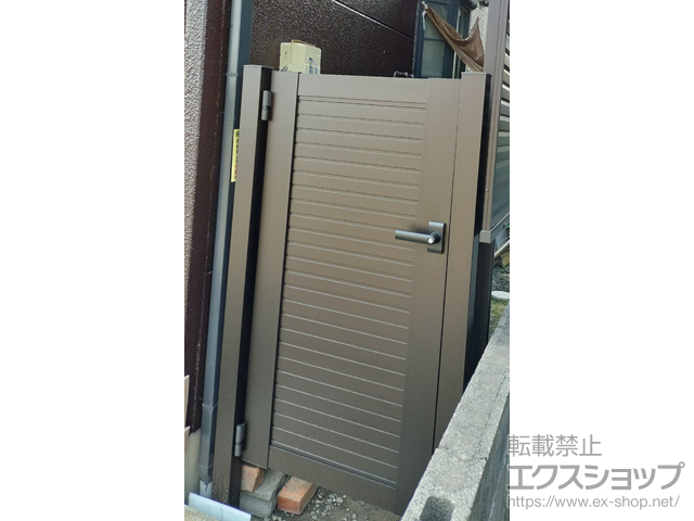 静岡県磐田市のの門扉 シンプレオ門扉5型 横目隠し 片開き 門柱使用 施工例