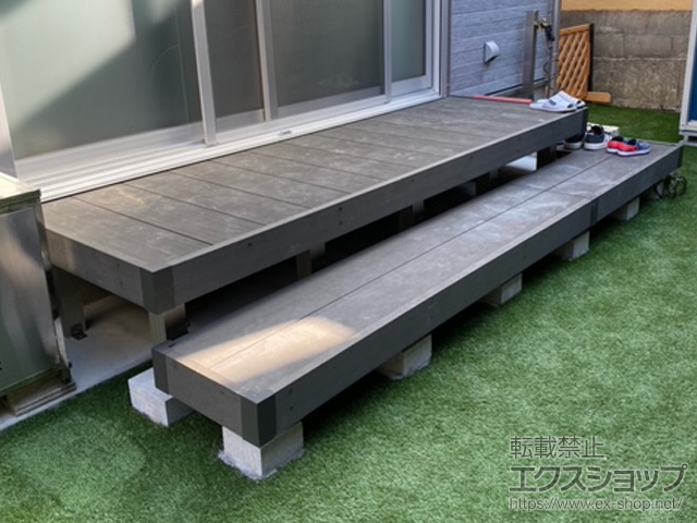 大阪府八尾市ののウッドデッキ リウッドデッキ 200＋段床セット　<正面+片側面タイプ1段> 施工例
