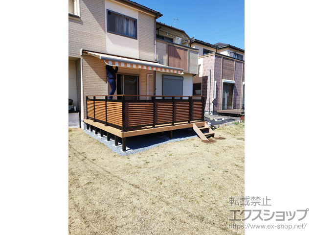 千葉県柏市ののウッドデッキ リウッドデッキ 200＋リウッドステップ5型 Sタイプ(2段)＋ルシアスデッキフェンスB05型＜通風ガラリルーバータイプ＞ 施工例