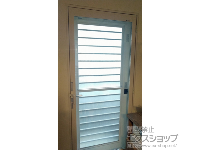 三重県名張市のの二重窓（内窓） インプラス テラスドア 外観右吊元 施工例
