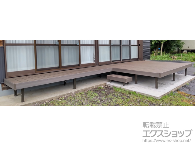 茨城県土浦市ののウッドデッキ 樹ら楽ステージ 木彫＋独立ステップ 施工例