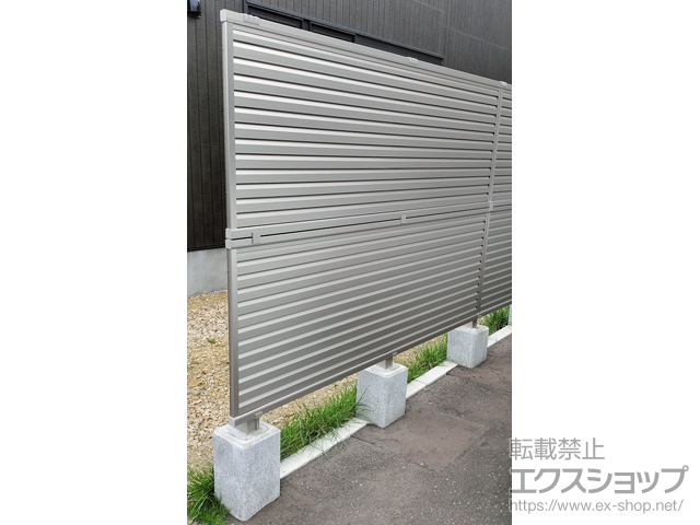 北海道札幌市ののフェンス・柵 ミエーネフェンス 目隠しルーバータイプ 2段支柱 自立建て用 施工例