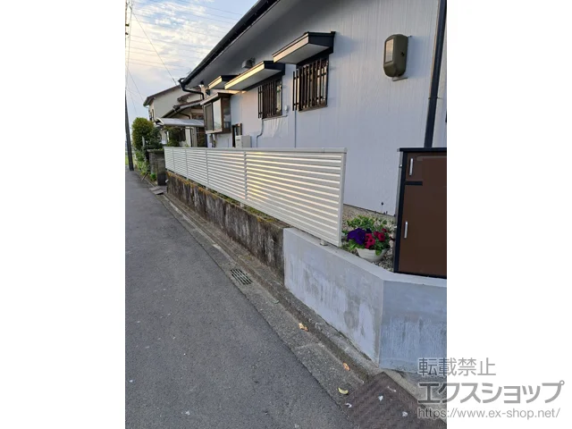 愛知県稲沢市のValue Selectのフェンス・柵・塀 ミエーネフェンス 目隠しルーバータイプ　自由柱施工 施工例