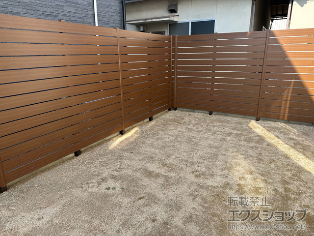 岡山県倉敷市ののフェンス・柵 マイティウッド デコII 120サイズ 高尺タイプ 13段 隙間10mm 施工例