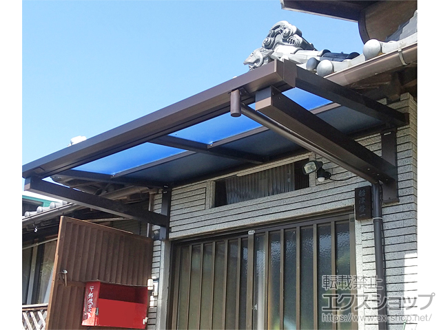 兵庫県三木市ののテラス屋根 ソラリア F型 ルーフタイプ 単体積雪〜20cm対応 施工例
