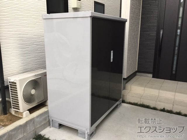 東京都多摩市のの物置・屋外倉庫 アイビーストッカー 1320×755×1603（BJX-137D） BJX-137D-EB 施工例