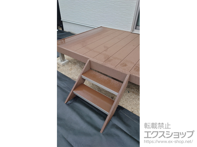 熊本県菊池郡菊陽町ののウッドデッキ マージウッドデッキ＋ステップ Sタイプ（2段） 施工例