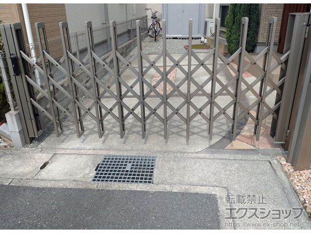 兵庫県姫路市ののカーゲート トリップゲートII N型 ノンキャスター 片開き 27S 施工例