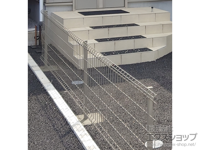 東京都東大和市ののフェンス・柵 ハイグリッドフェンスUF8型 フリーポールタイプ 施工例