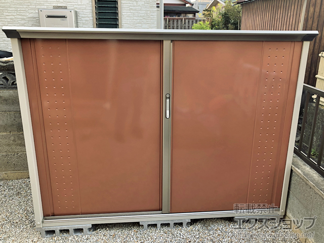 三重県津市のの物置・屋外倉庫 グランプレステージジャンプ 1879×900×1400（GP-199C） GP-199C-F-TR 施工例
