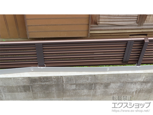 埼玉県鴻巣市ののフェンス・柵 ミエーネフェンス 目隠しルーバータイプ 自由柱施工 施工例
